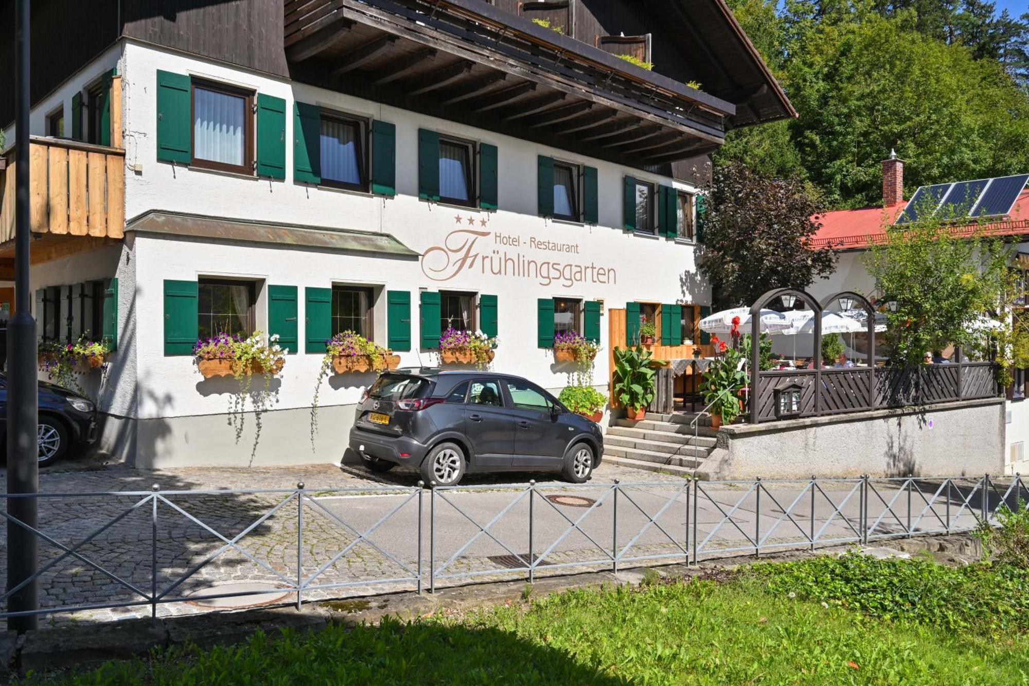 Hotel Restaurant Fruehlingsgarten Füssen المظهر الخارجي الصورة