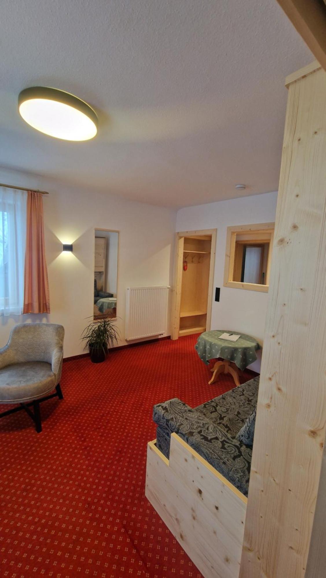 Hotel Restaurant Fruehlingsgarten Füssen المظهر الخارجي الصورة