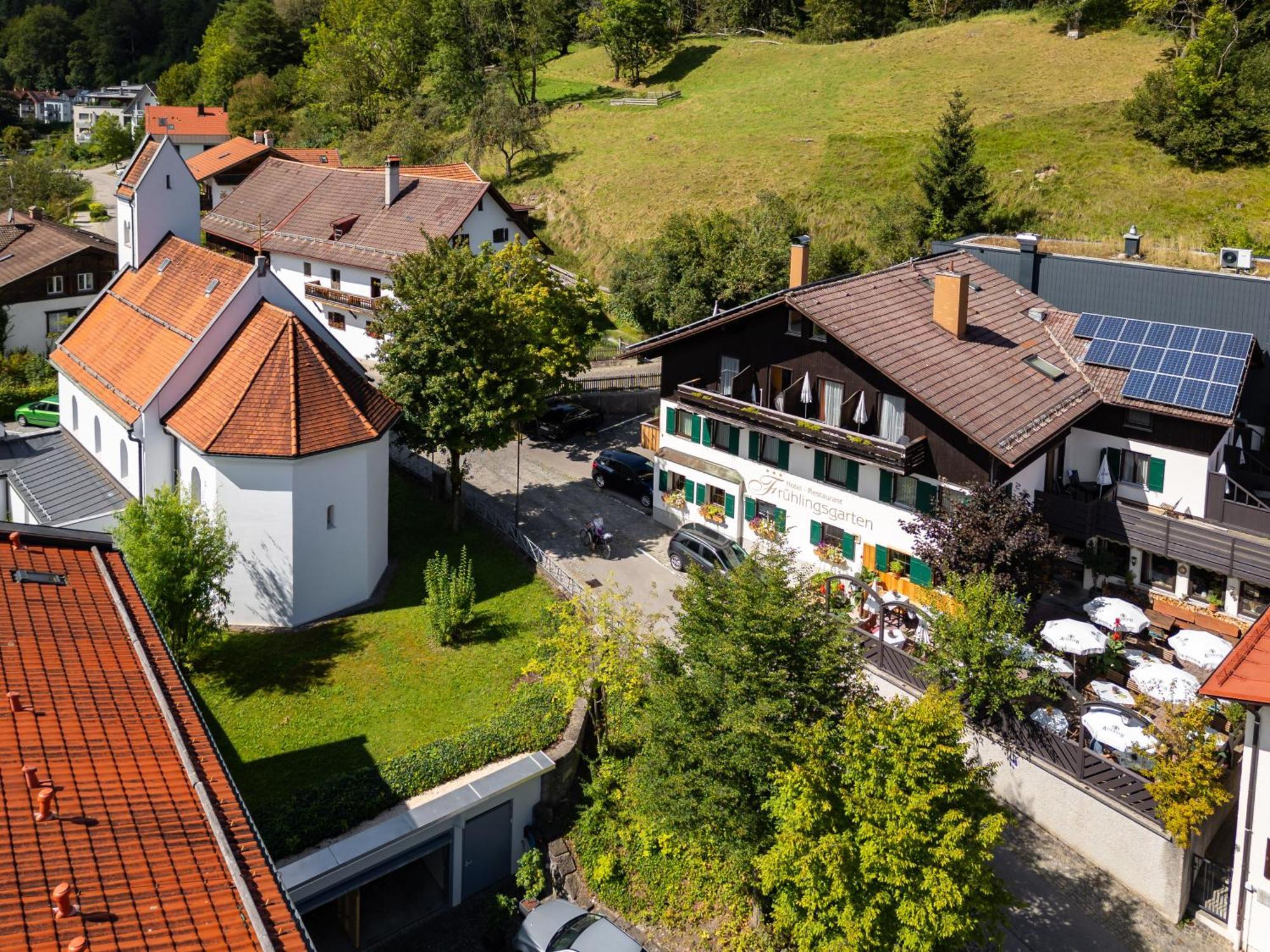 Hotel Restaurant Fruehlingsgarten Füssen المظهر الخارجي الصورة